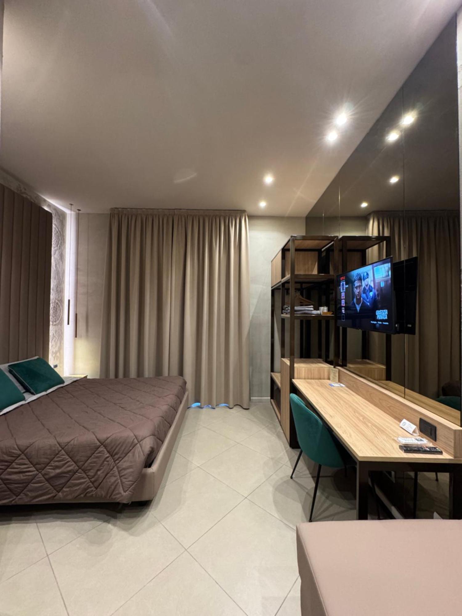 Tropicana Room Caserta Buitenkant foto