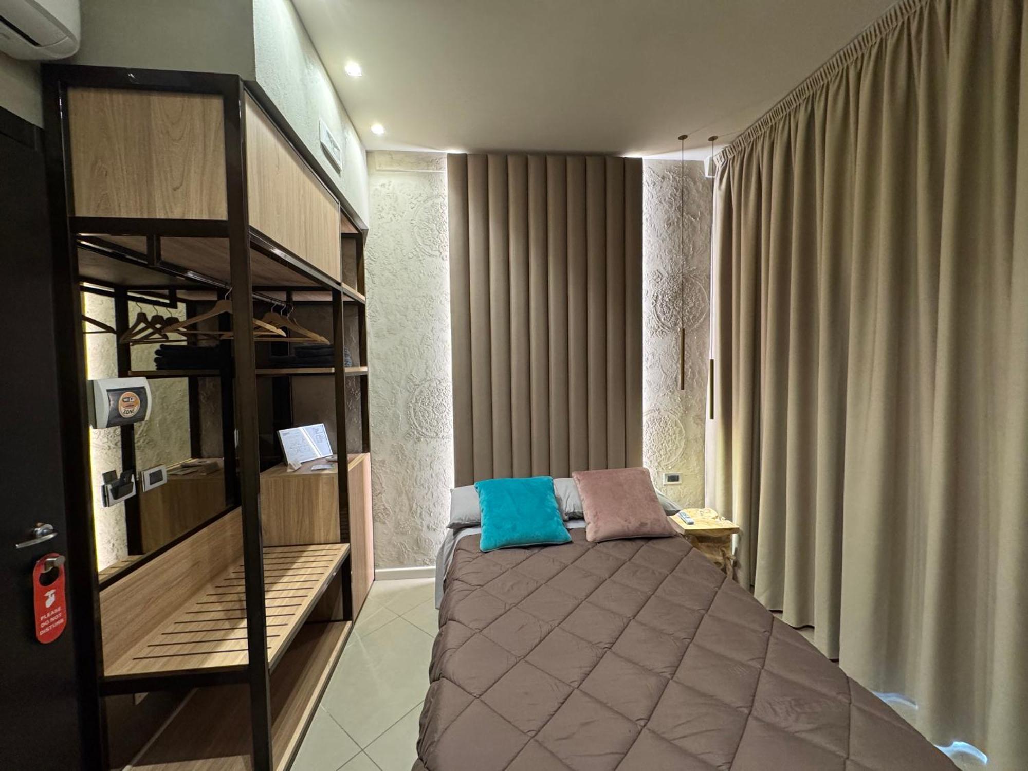 Tropicana Room Caserta Buitenkant foto