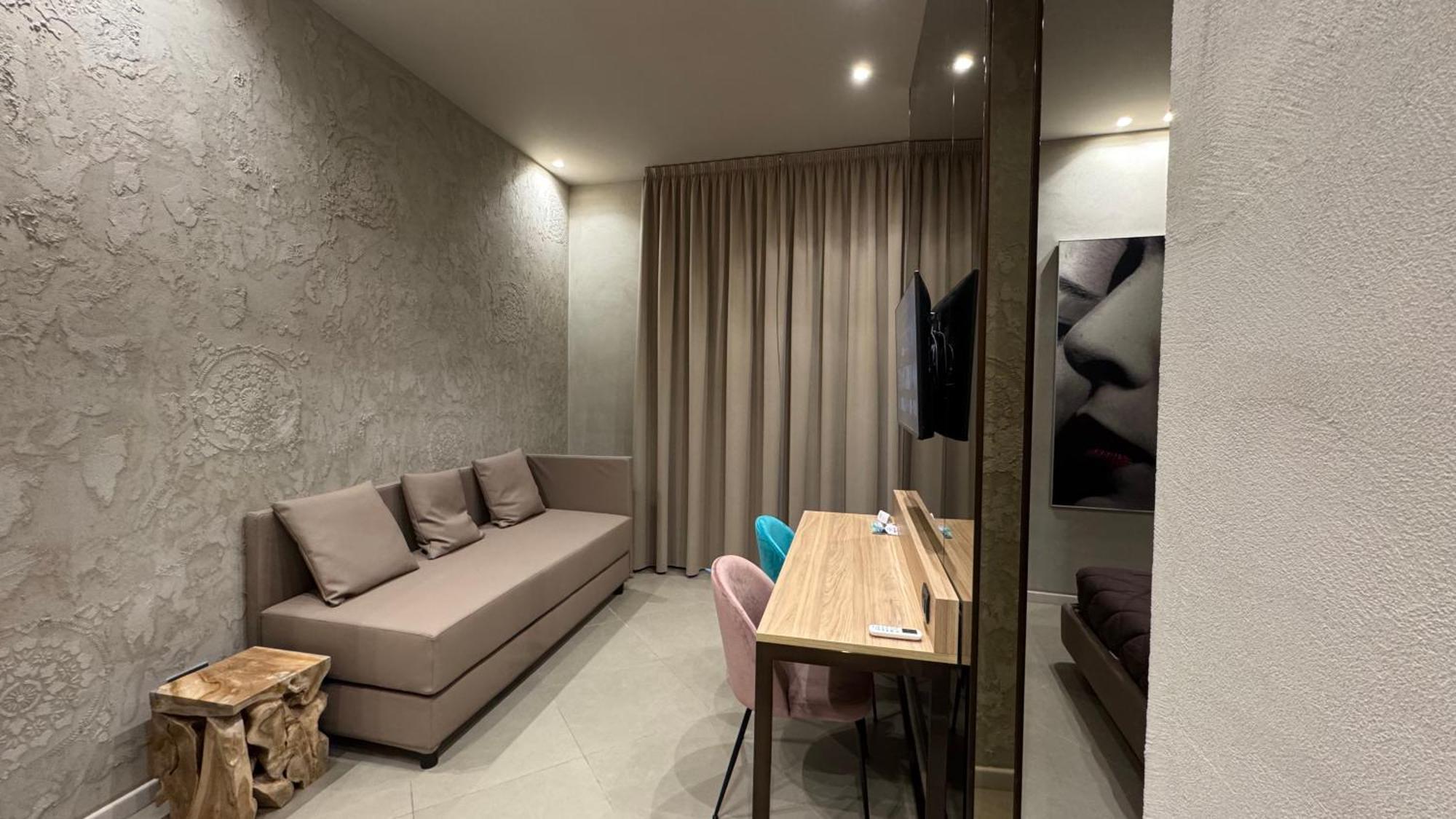 Tropicana Room Caserta Buitenkant foto