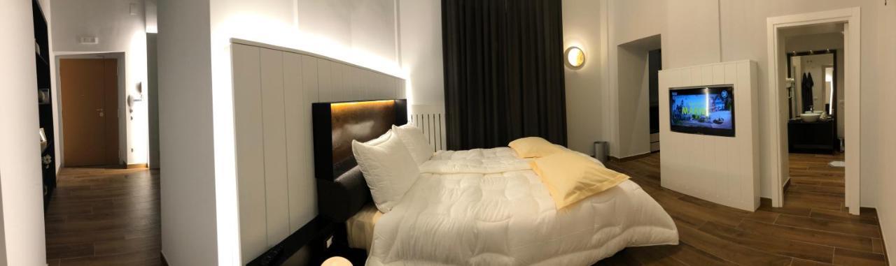 Tropicana Room Caserta Buitenkant foto